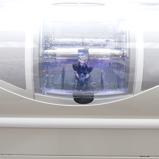 Milling machine creating a same-day dental crown